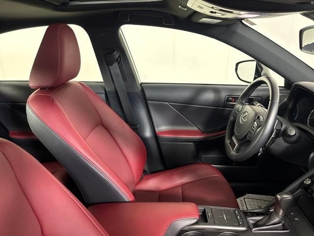 Used 2025 Lexus IS 350 F Sport w/ Accessory Package RWD image 33