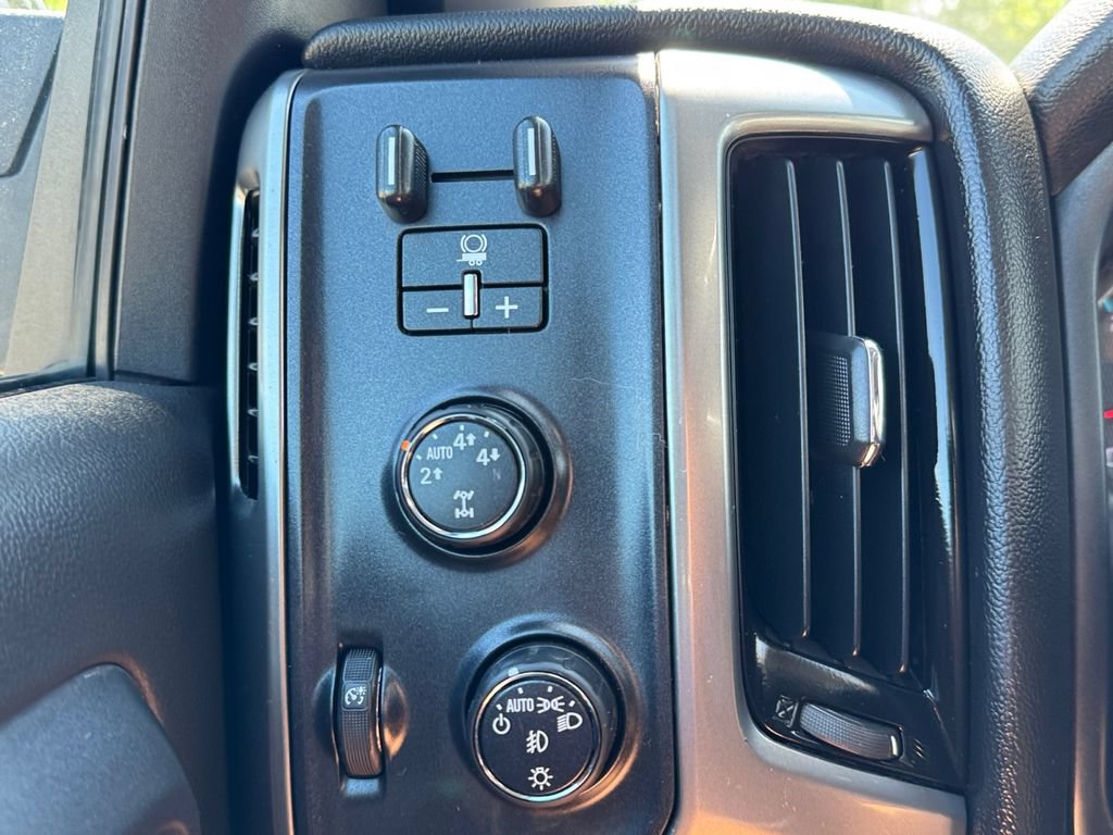 Used 2015 Chevrolet Silverado 1500 LT w/ All Star Edition AWD/4WD image 31