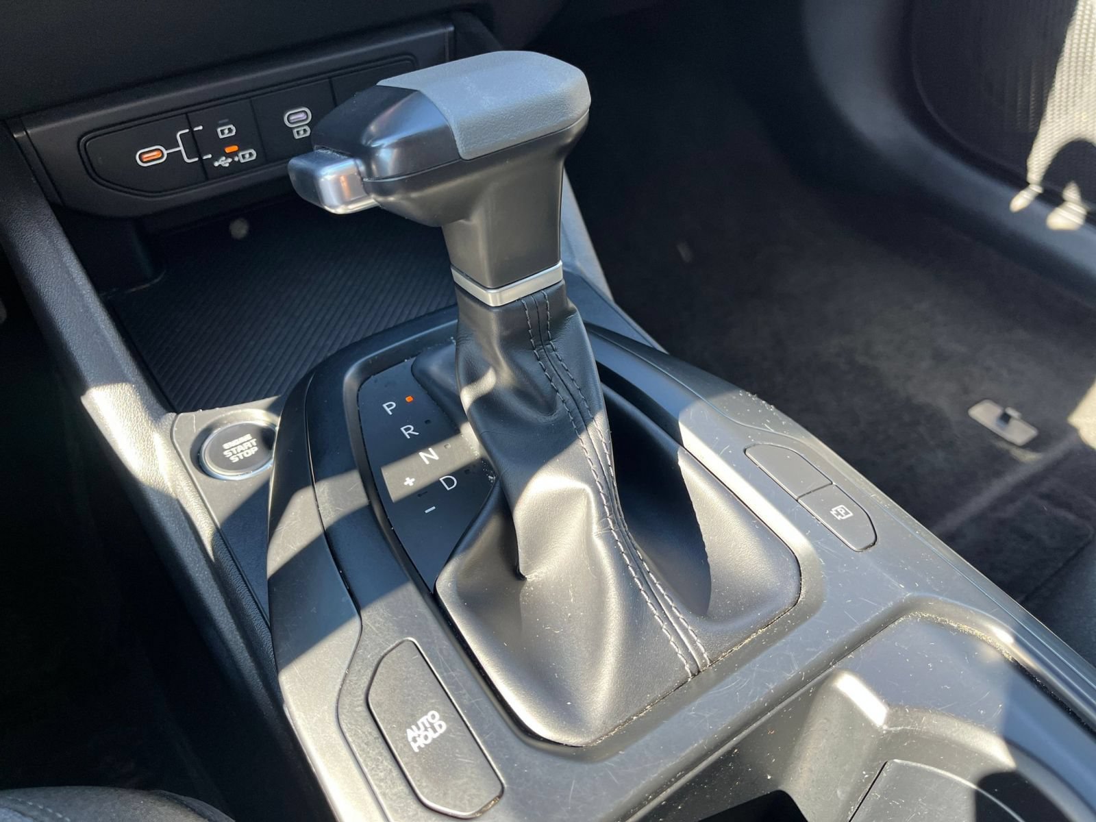 Used 2025 Kia K4 FWD image 41