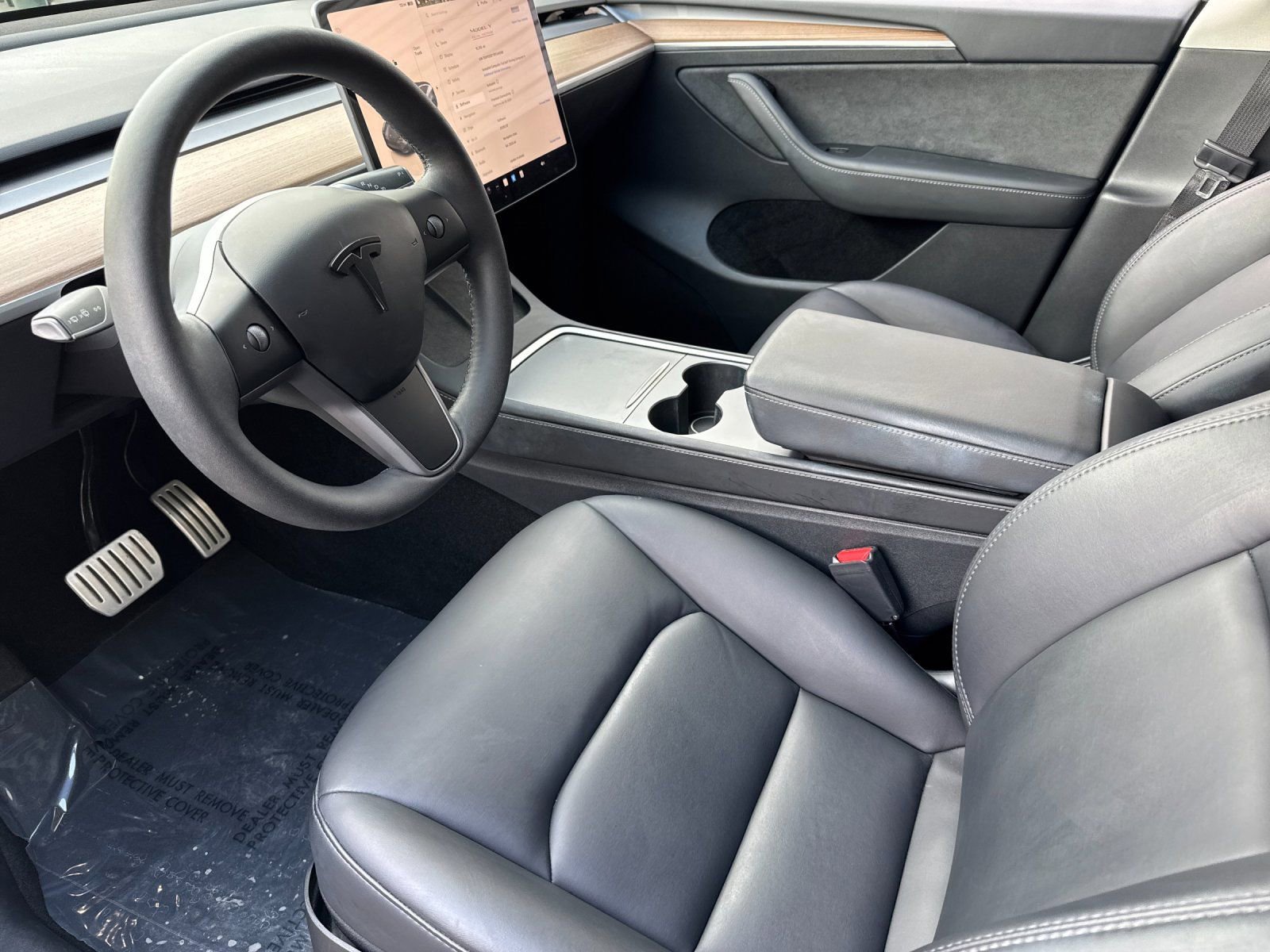 Used 2024 Tesla Model Y Performance image 10