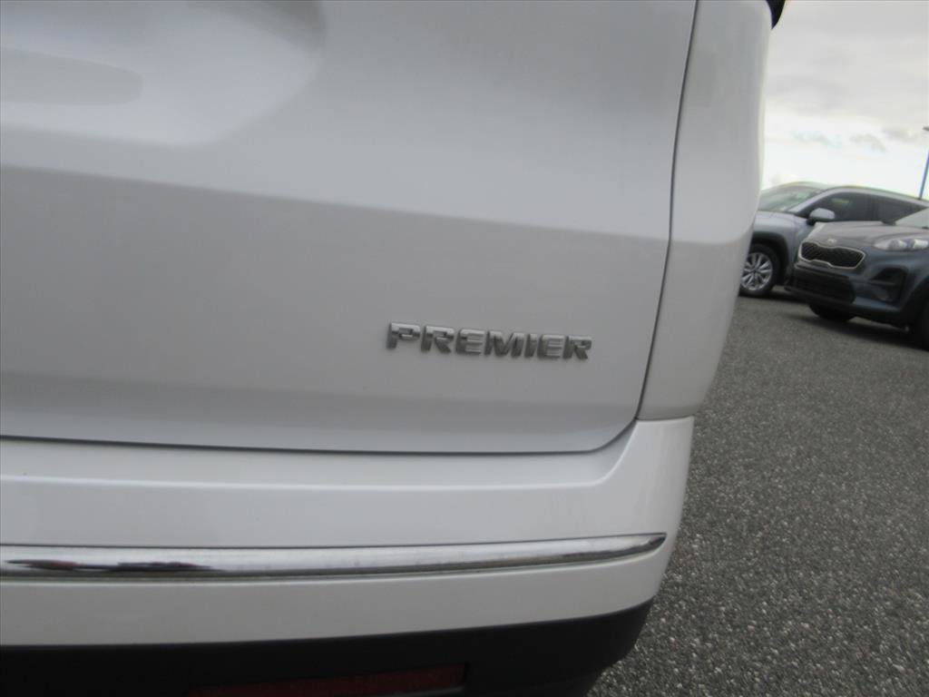 Used 2023 Chevrolet Traverse Premier image 8