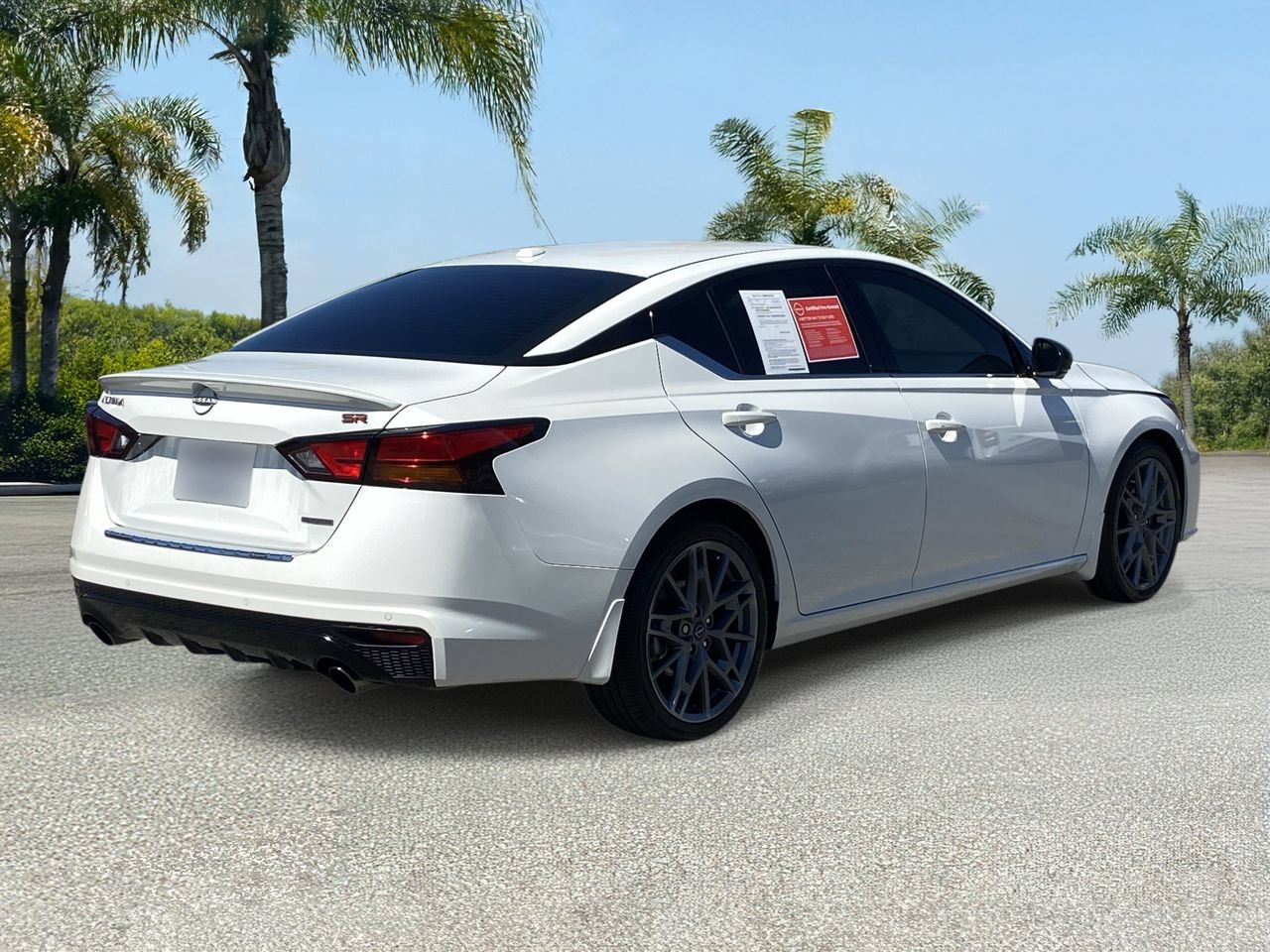 Certified 2023 Nissan Altima 2.0 SR FWD image 5
