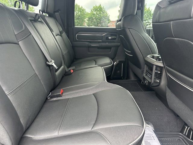 New 2026 RAM 2500 Limited AWD/4WD image 17
