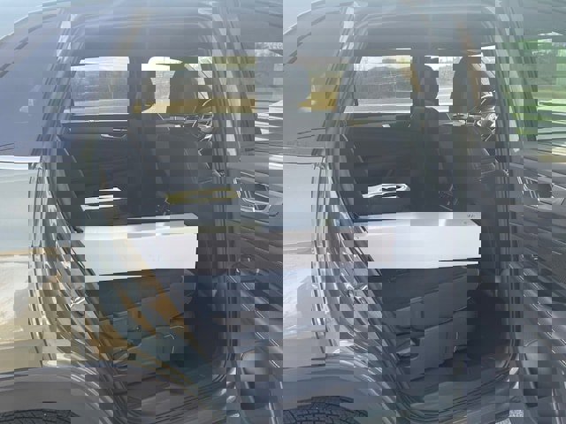 New 2026 Volkswagen Atlas Cross Sport SE image 9