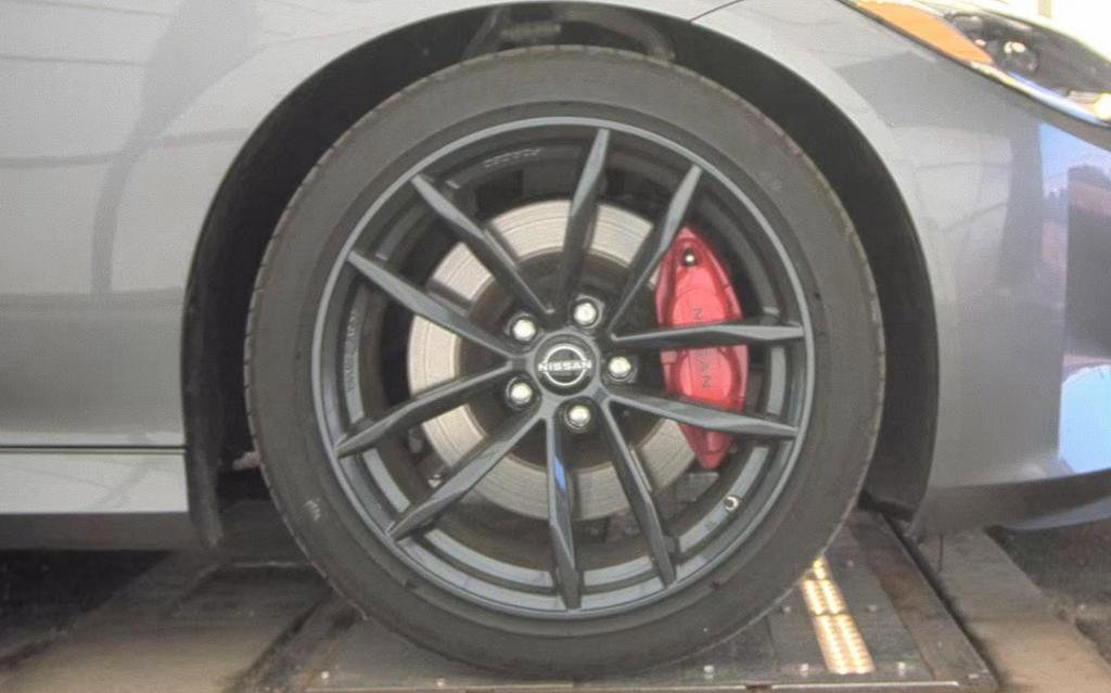 Used 2024 Nissan Z Performance w/ Floor Mat Package image 9