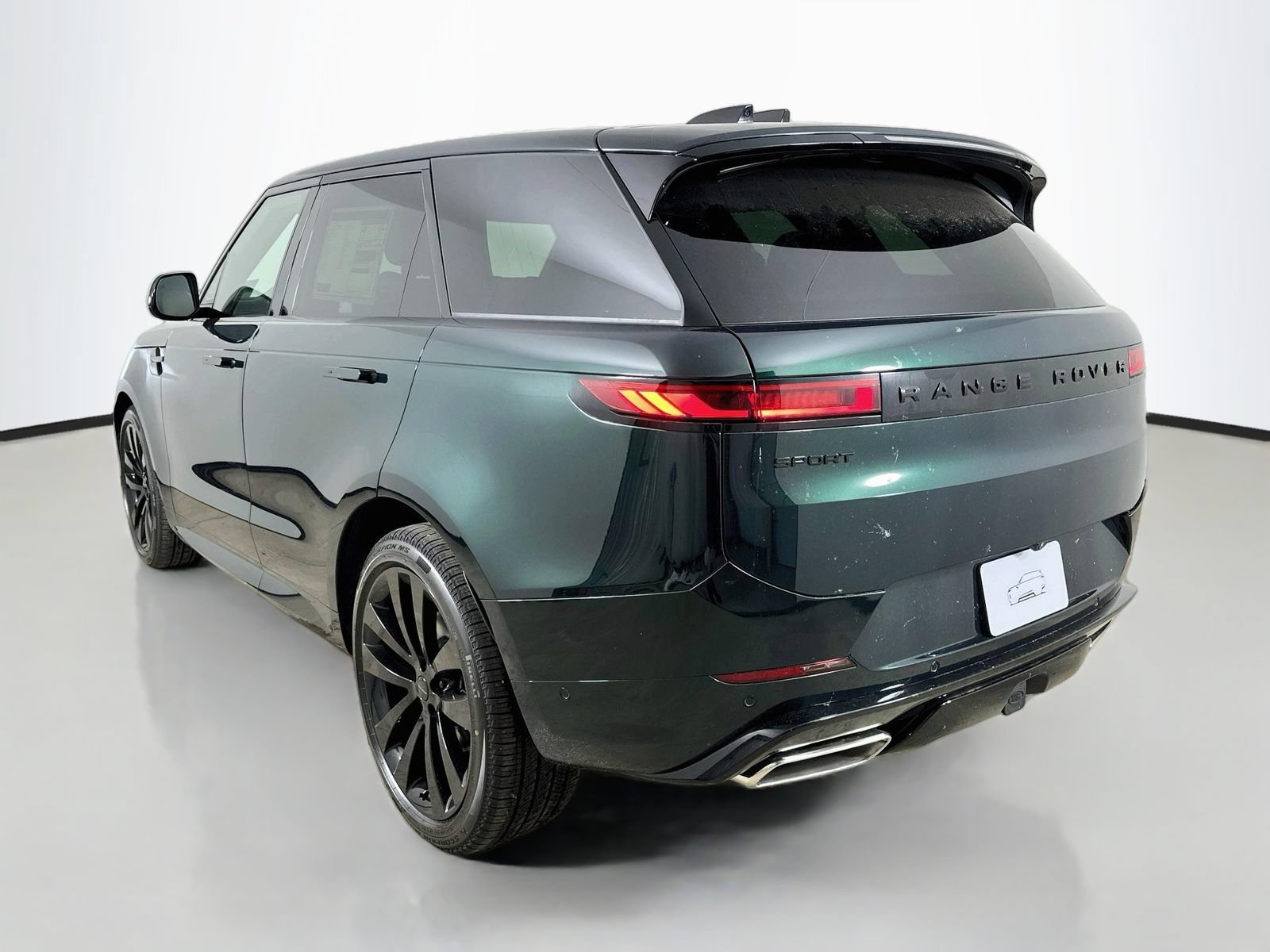New 2027 Land Rover Range Rover Sport Dynamic SE AWD/4WD image 7