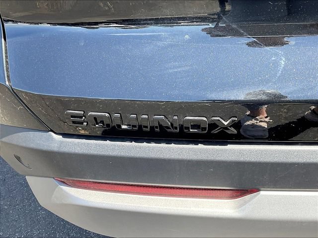 New 2027 Chevrolet Equinox LT w/ Convenience Package II FWD image 11