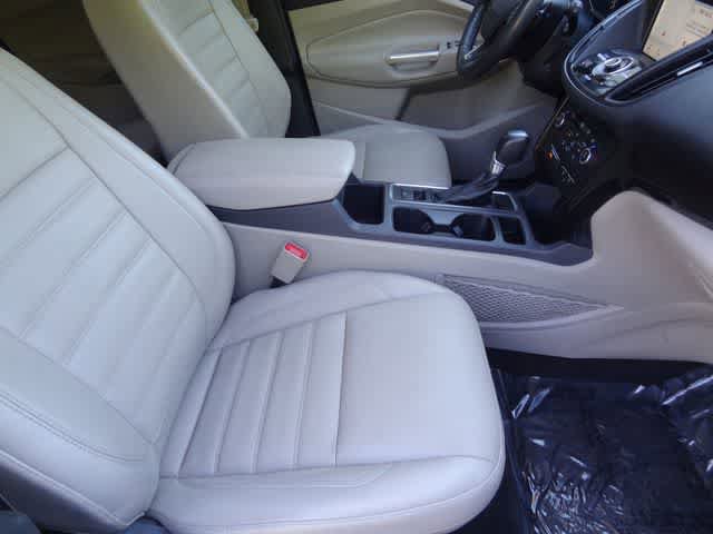 Used 2017 Ford Escape Titanium FWD image 12