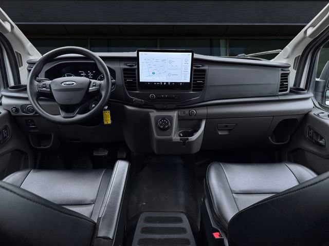 Used 2022 Ford E-Transit 148 High Roof Extended image 10