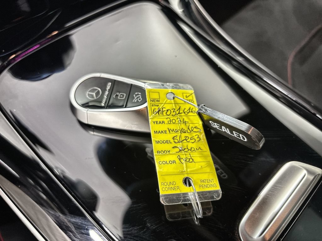 Used 2024 Mercedes-Benz CLE 53 AMG 4MATIC image 27