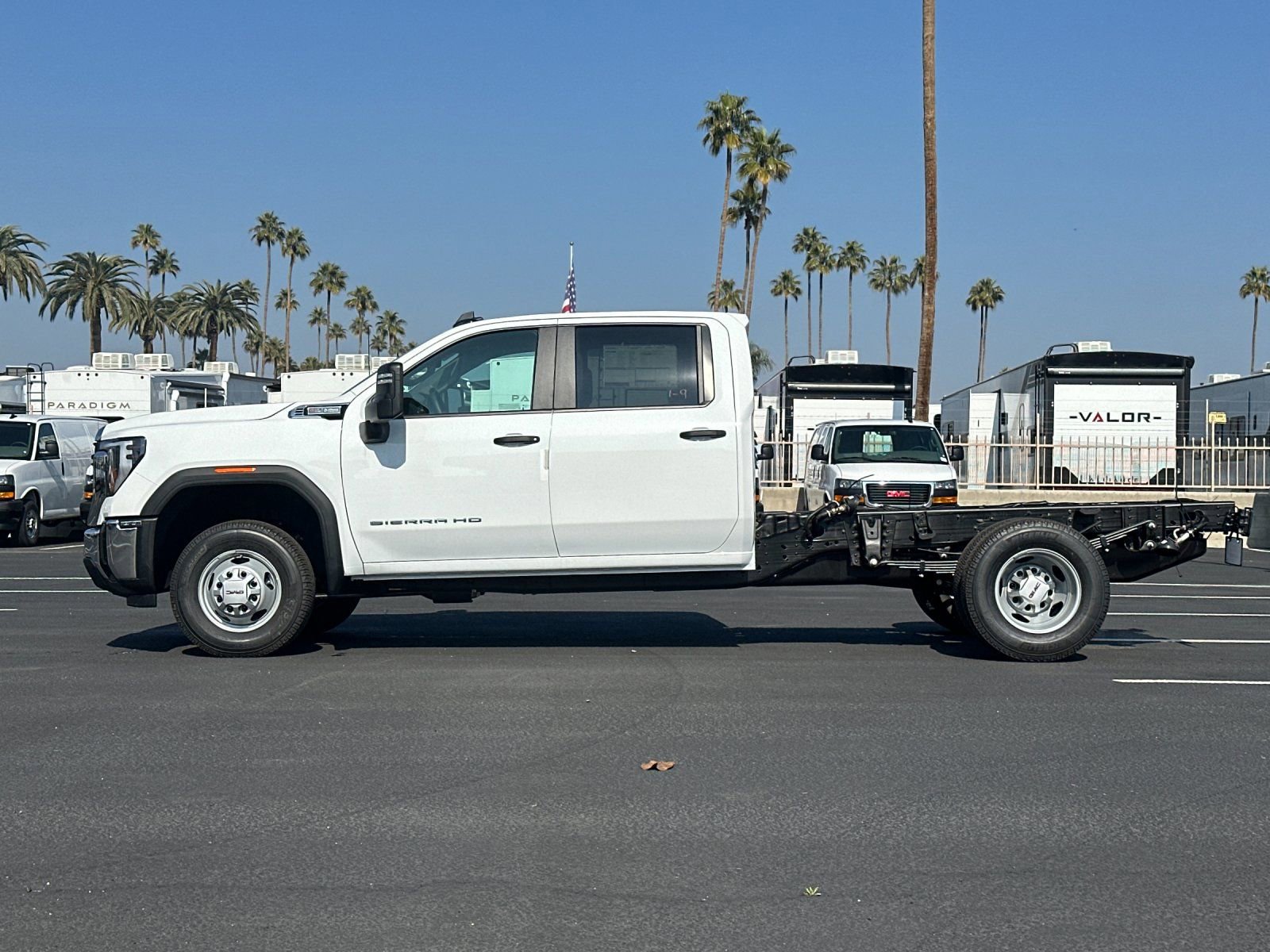 New 2026 GMC Sierra 3500 Pro w/ Convenience Package RWD image 7