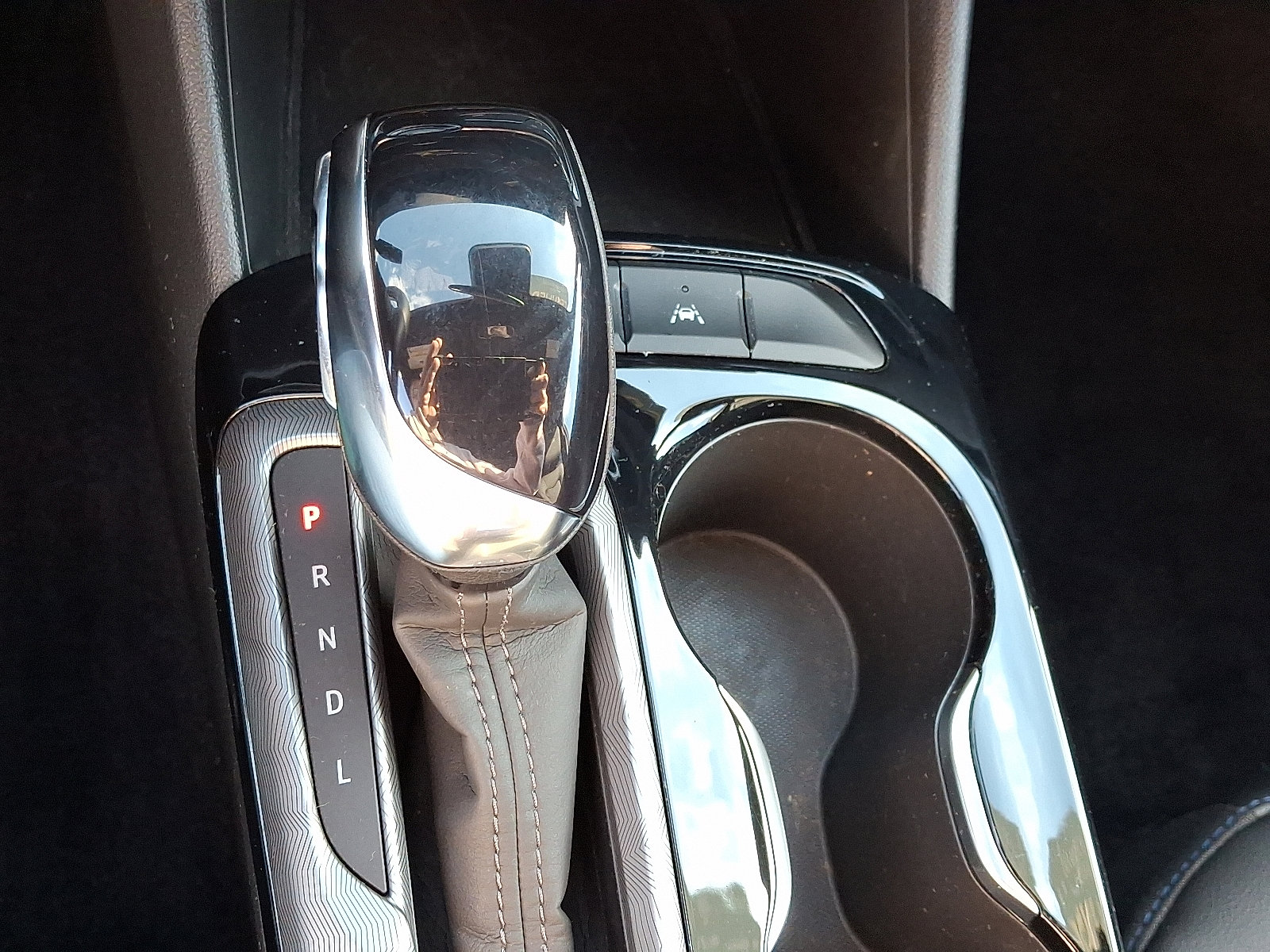 Used 2024 Buick Envista Sport Touring w/ Convenience I Package image 12