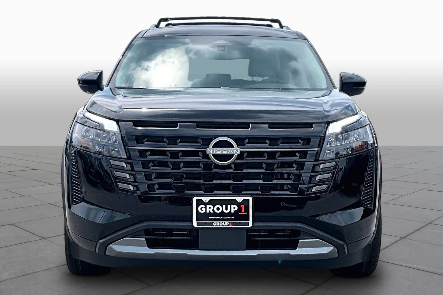 New 2026 Nissan Pathfinder SL FWD image 3