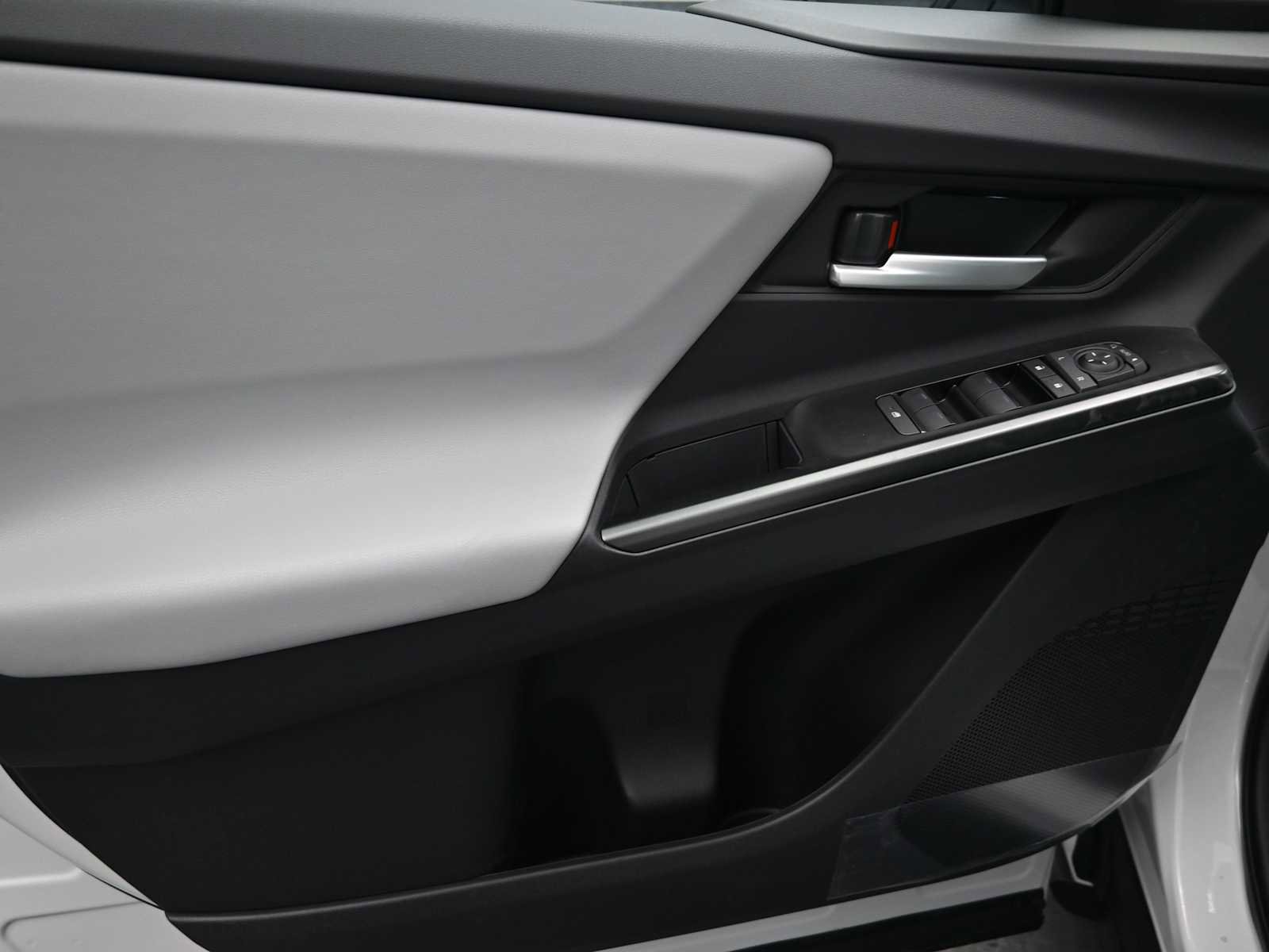 New 2026 Subaru Solterra Premium image 7