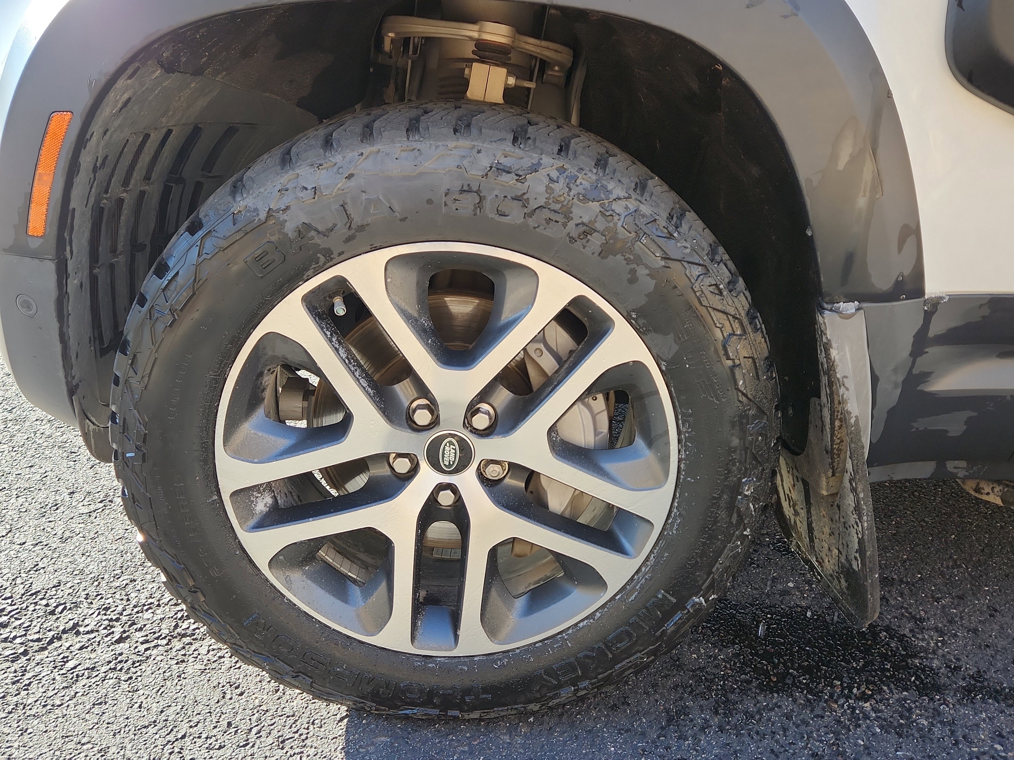 Certified 2022 Land Rover Defender 110 SE image 10