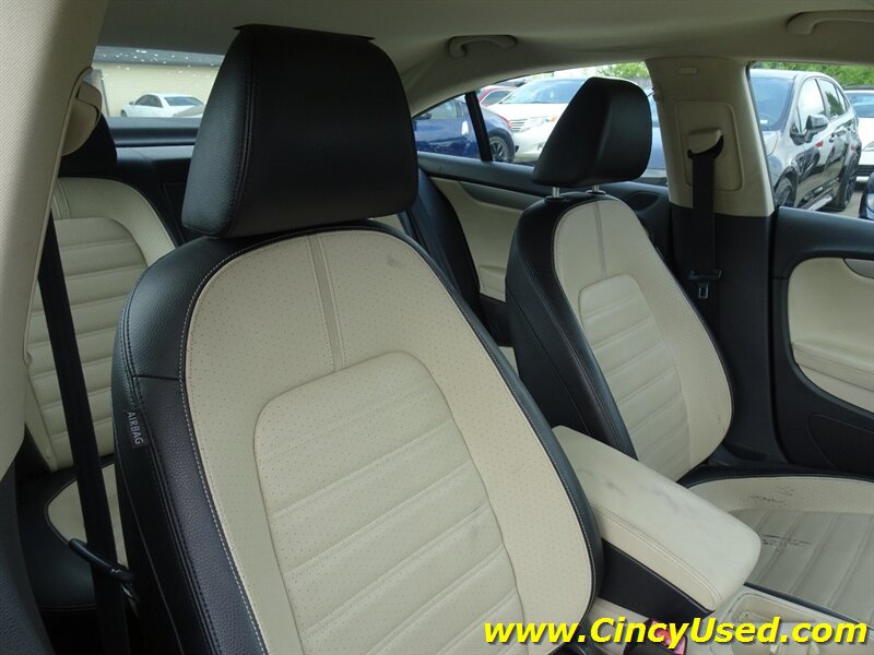 Used 2010 Volkswagen CC Sport FWD image 17
