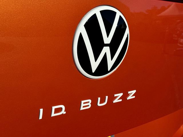 New 2025 Volkswagen ID. Buzz 1st Edition image 15