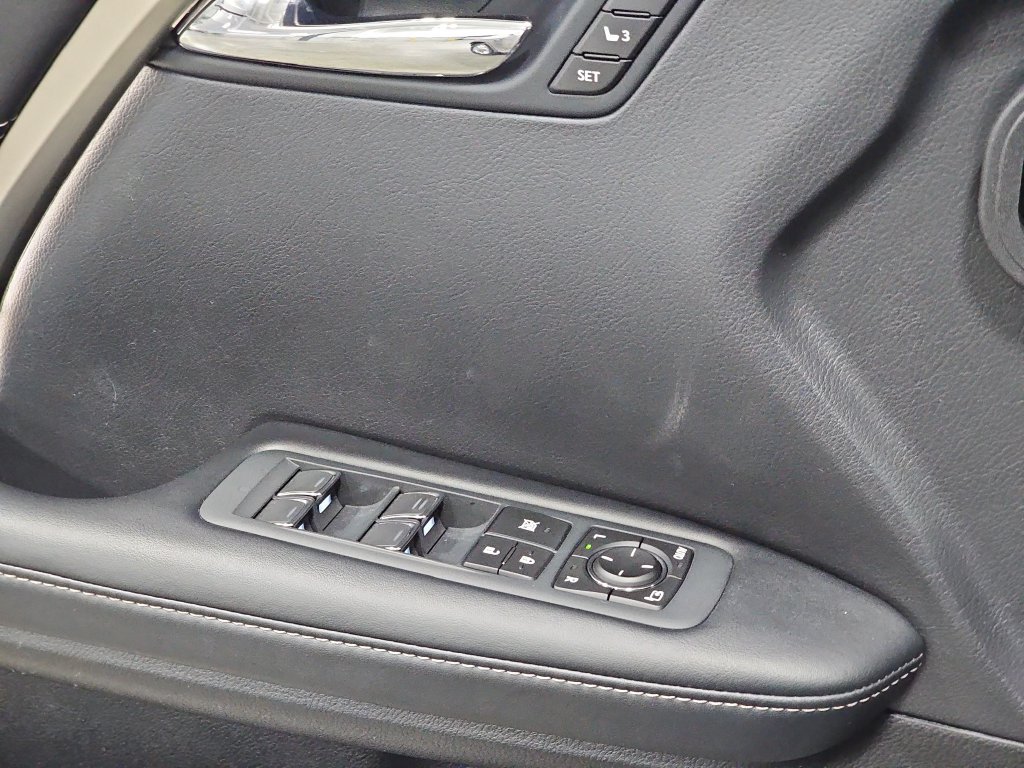 Used 2021 Lexus RX 450hL Luxury w/ Cold Area Package (CT) AWD/4WD image 30