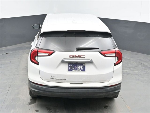 Used 2022 GMC Terrain SLE image 23