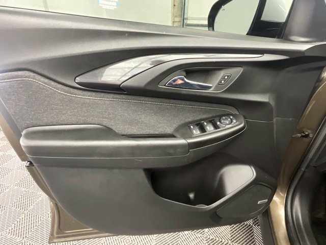 Used 2021 Chevrolet TrailBlazer ACTIV w/ Technology Package AWD/4WD image 15