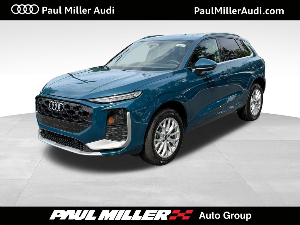 New 2026 Audi Q3 quattro 2.0T AWD/4WD image 1