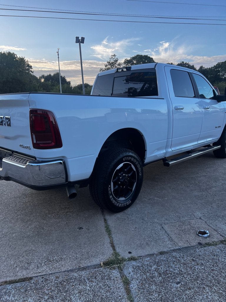 Used 2025 RAM 2500 Laramie AWD/4WD image 6
