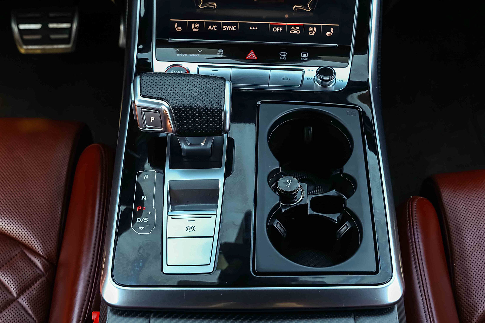 Used 2024 Audi SQ8 Premium Plus w/ S Sport Package AWD/4WD image 13