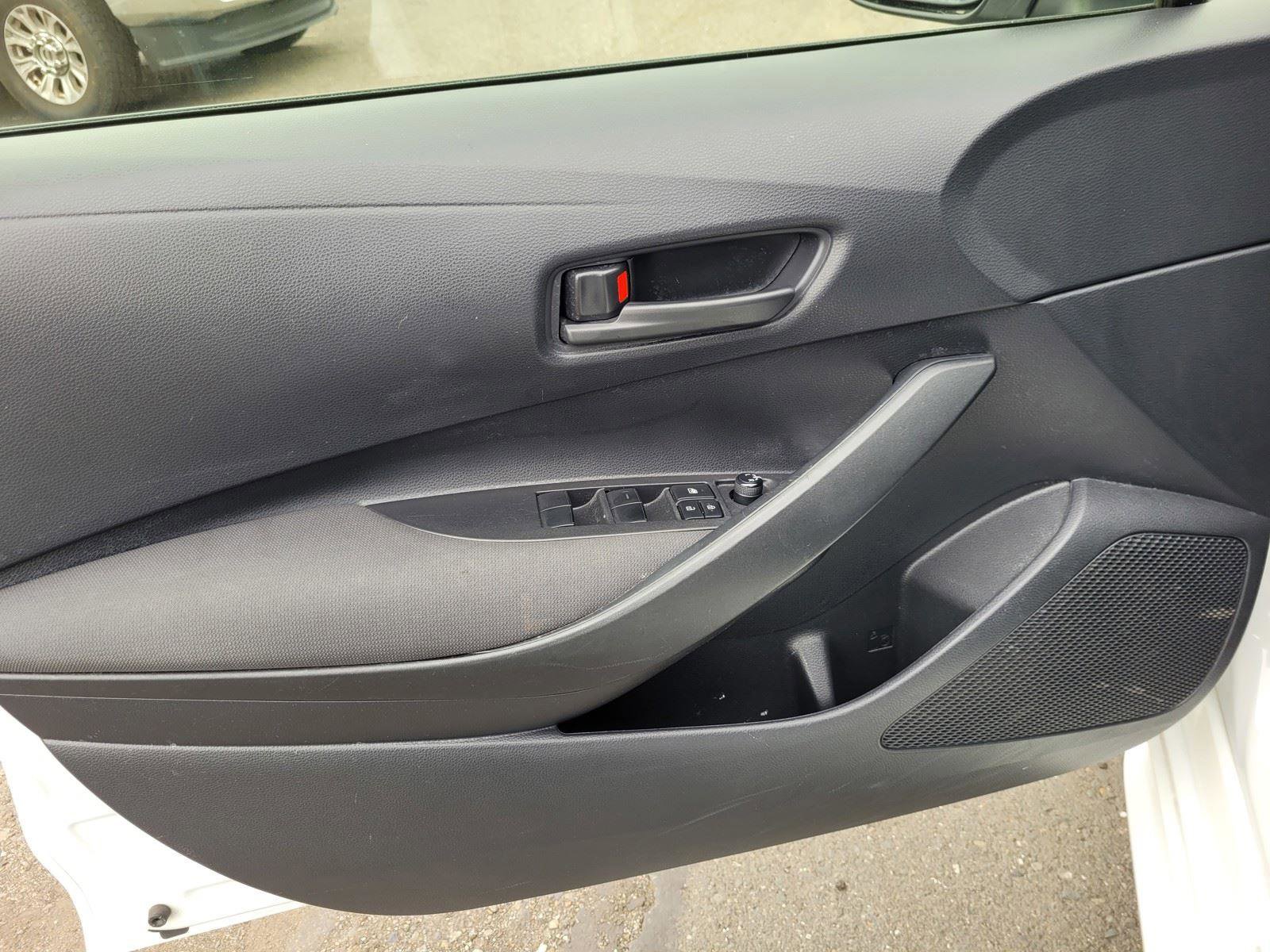 Used 2023 Toyota Corolla LE FWD image 21