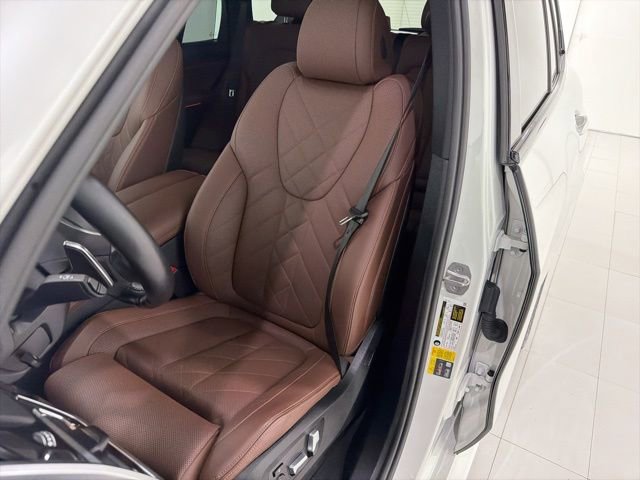 Certified 2023 BMW X5 xDrive45e w/ Executive Package image 13