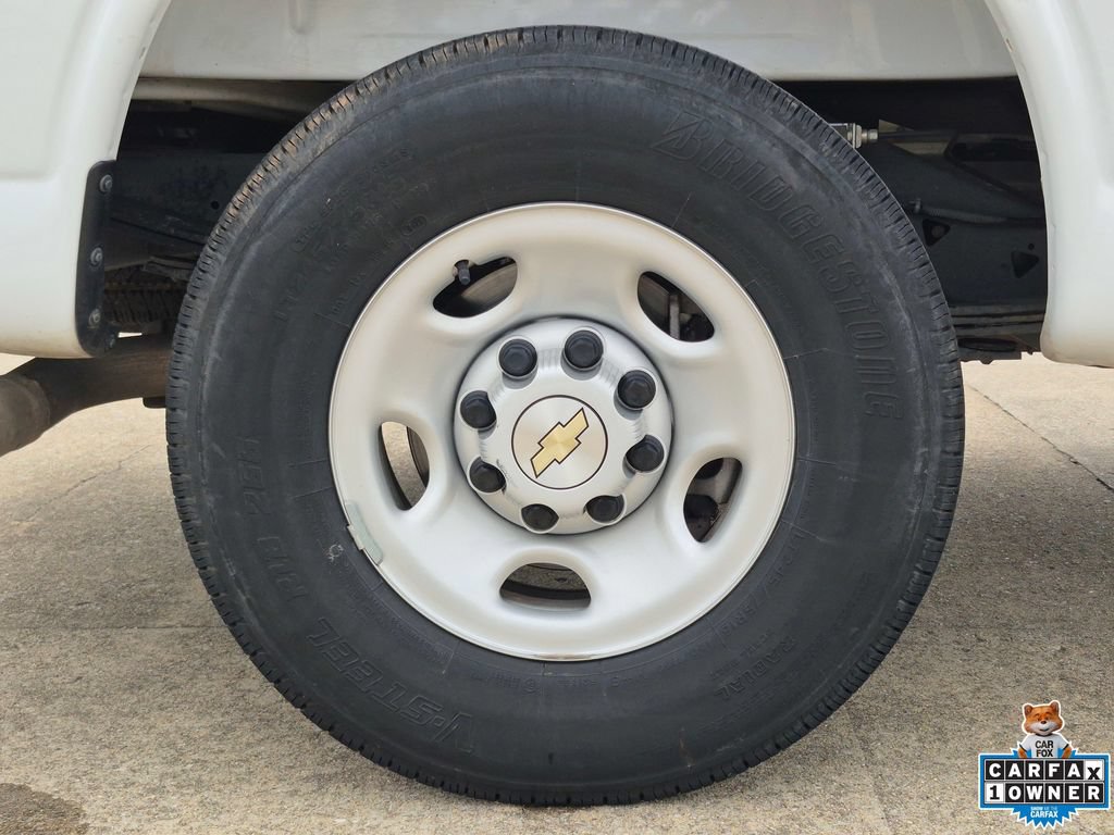 Certified 2025 Chevrolet Express 2500 w/ Driver Convenience Package RWD image 24