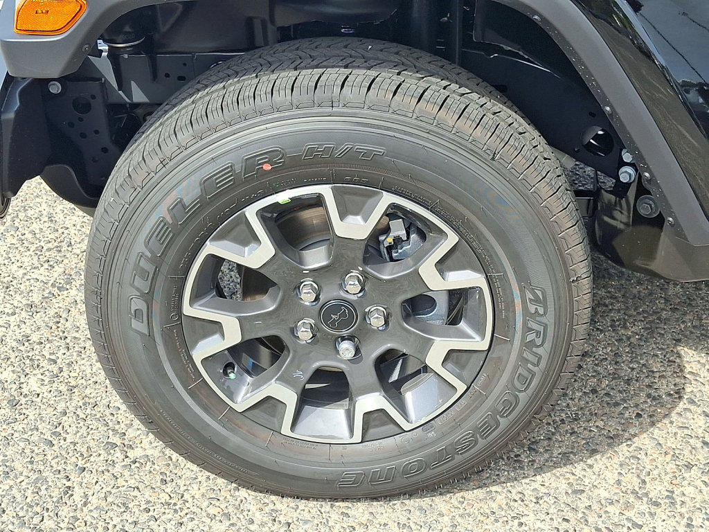 New 2026 Jeep Gladiator Sport AWD/4WD image 18