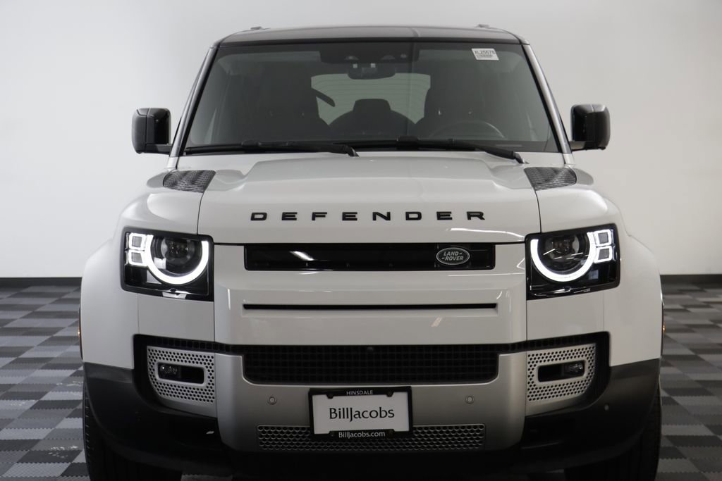 Used 2025 Land Rover Defender 110 S image 23