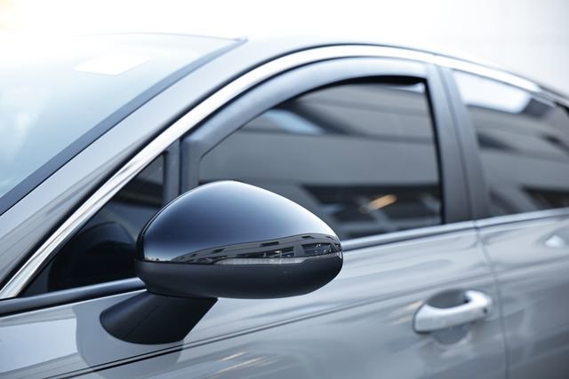 Used 2023 Kia K5 GT-Line image 12