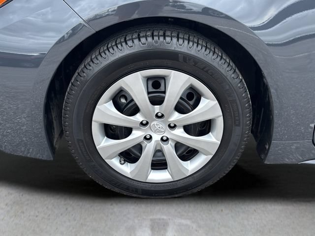 Used 2025 Toyota Corolla SE FWD image 27