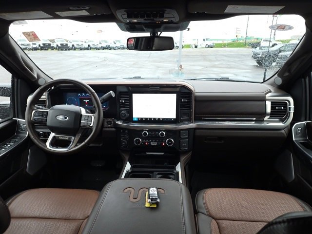 Used 2025 Ford F350 King Ranch image 12
