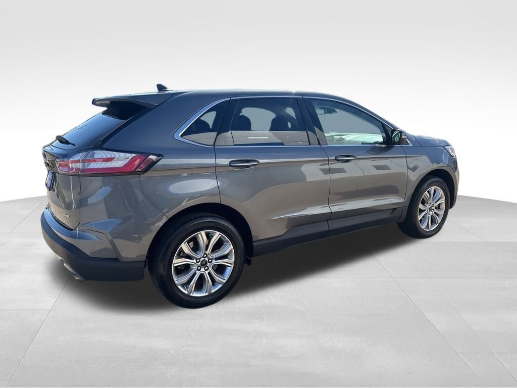 Used 2024 Ford Edge Titanium image 6