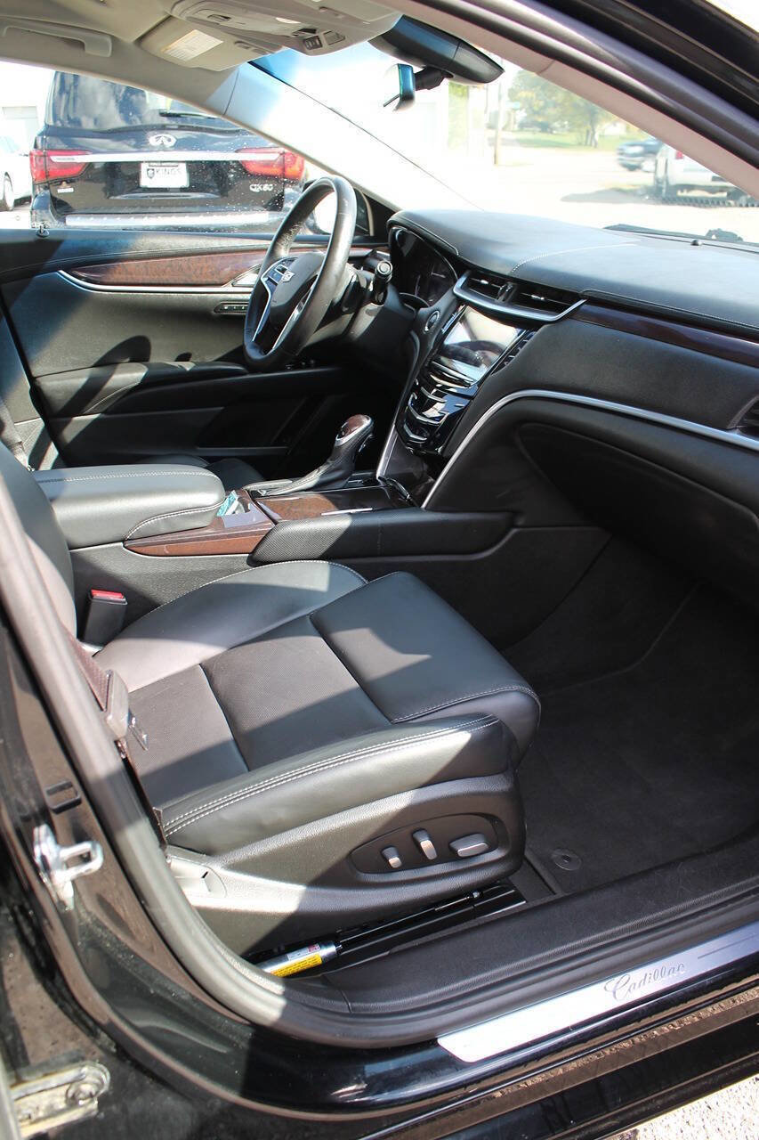 Used 2017 Cadillac XTS Luxury image 21