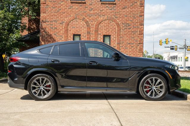 Used 2024 BMW X6 M60i AWD/4WD image 4