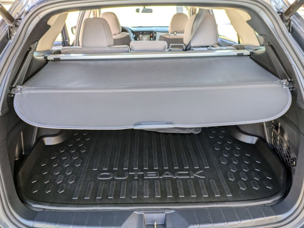 Used 2025 Subaru Outback Premium image 26