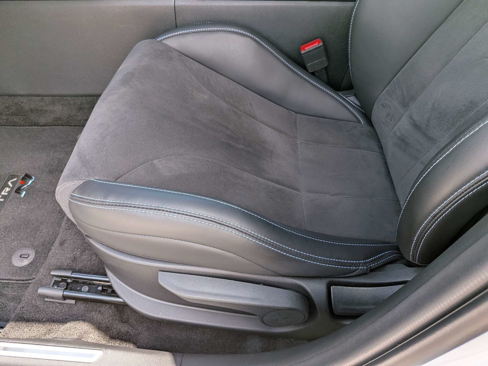 Used 2025 Hyundai Elantra N FWD image 22