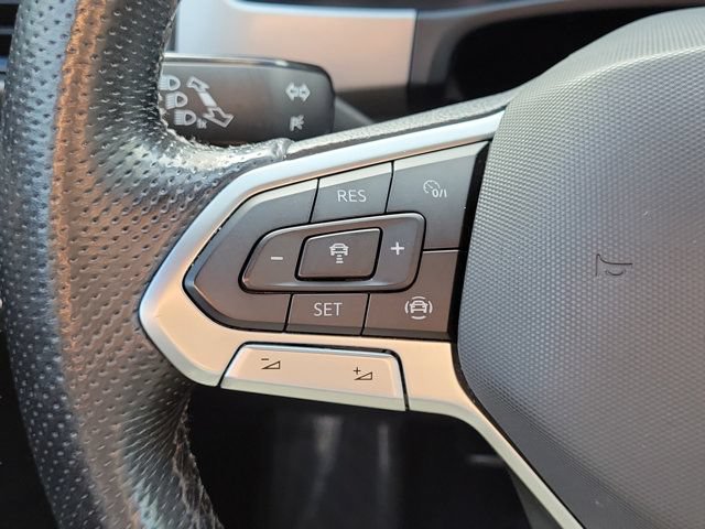 Used 2020 Volkswagen Atlas Cross Sport SEL R-Line FWD image 31