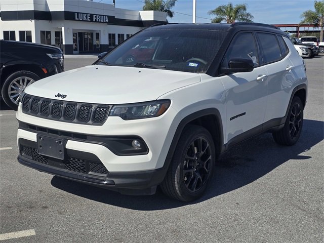 Used 2023 Jeep Compass Altitude image 10