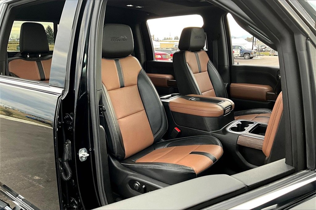 Used 2020 Chevrolet Silverado 3500 High Country w/ Z71 Off-Road Package image 7