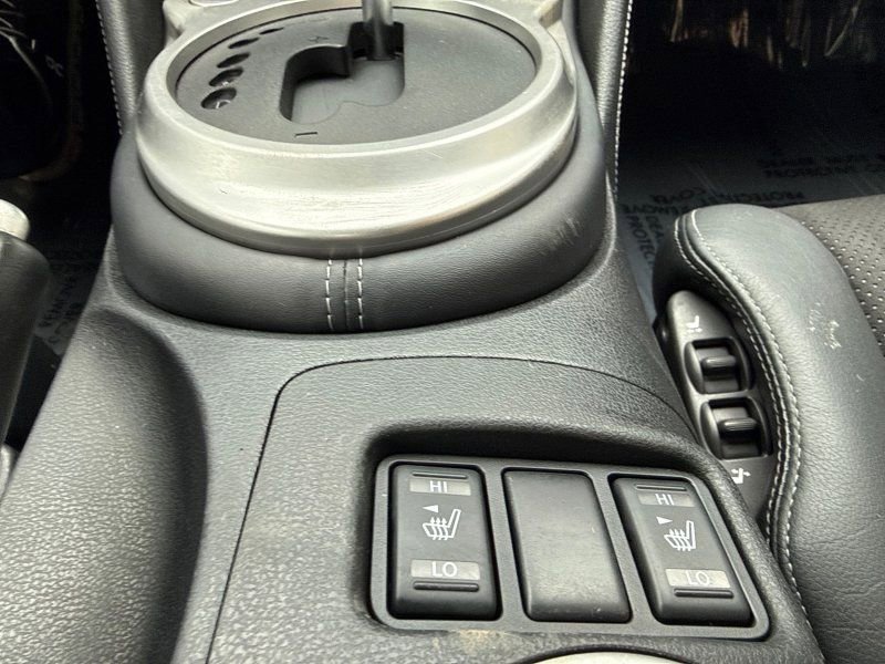Used 2009 Nissan 370Z Touring w/ Sport Pkg image 25
