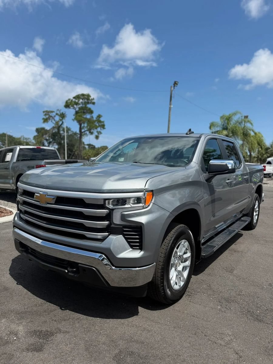 Used 2024 Chevrolet Silverado 1500 LT