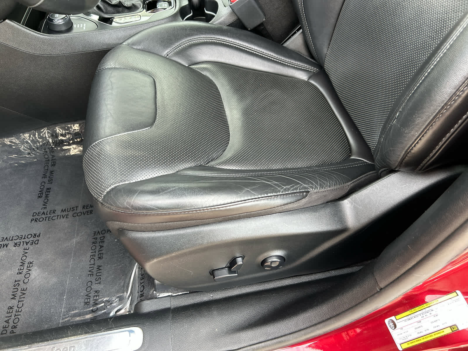 Used 2019 Jeep Cherokee Limited AWD/4WD image 11
