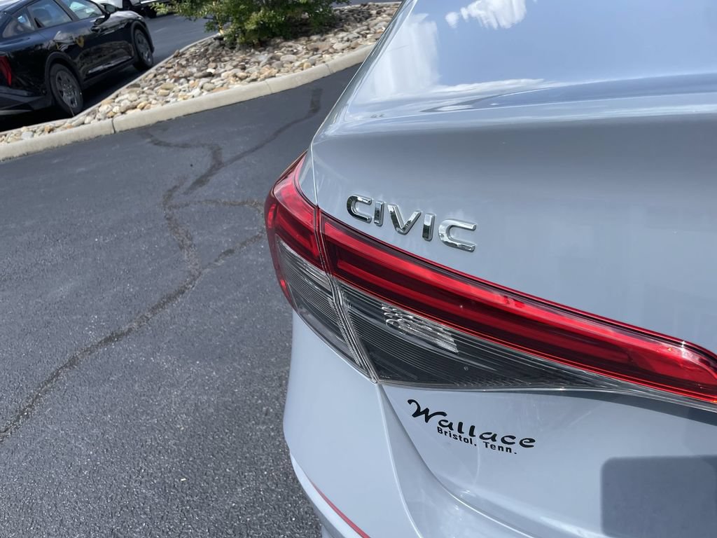 Used 2023 Honda Civic Sport image 7