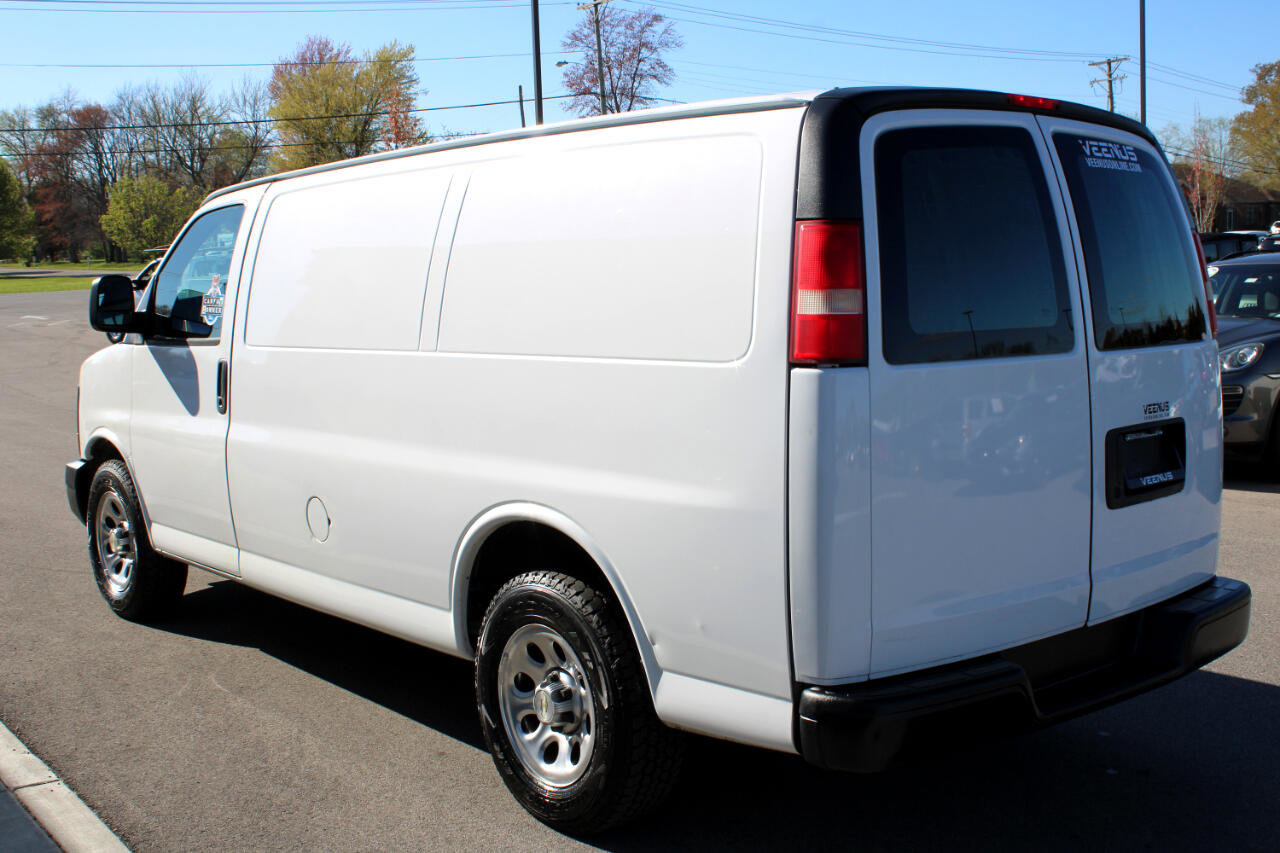 Used 2012 Chevrolet Express 1500 image 4