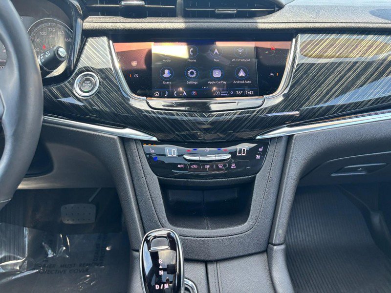 Used 2023 Cadillac XT6 Premium Luxury w/ Technology Package FWD image 15