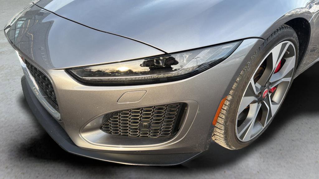 Used 2022 Jaguar F-TYPE Convertible image 14